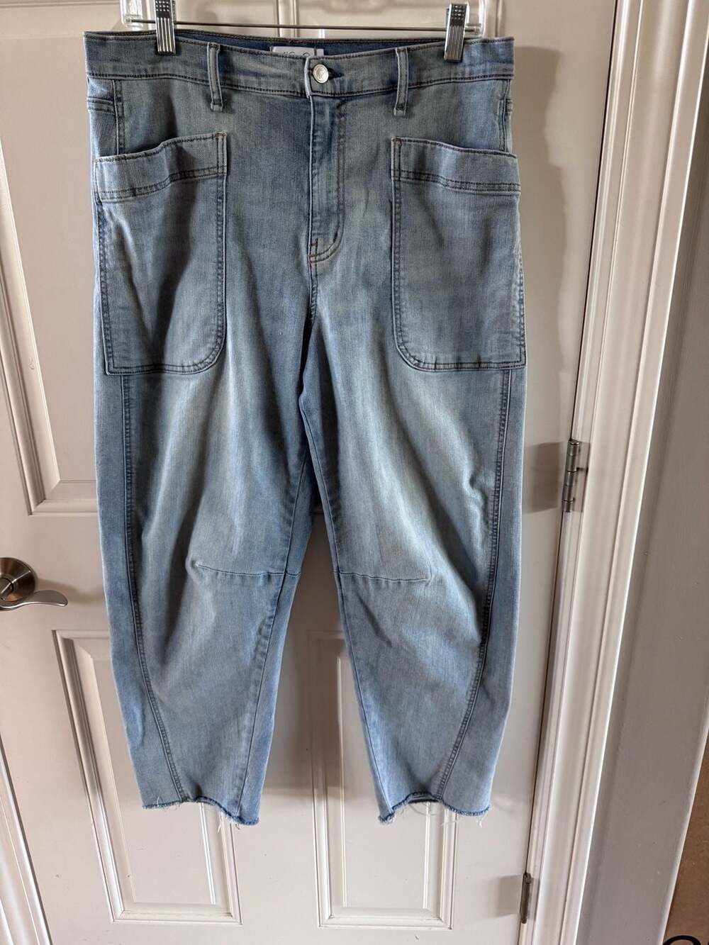 Jessica Simpson Women's Relaxed Barrel Leg Cargo Jeans Size 10